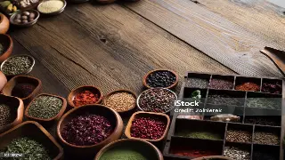 告别僵硬！南京老中医私藏按摩秘籍：三招让你在家也能享受专业级肩颈放松！