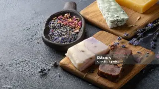 南京按摩大PK：盲人按摩 vs. 精油SPA，谁才是你的解压神器？