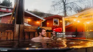 南京按摩市场风向标：平价养生or高端定制？揭秘Z世代的按摩新宠！ poster