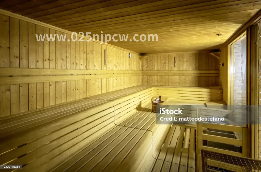 桑拿房内的蒸汽